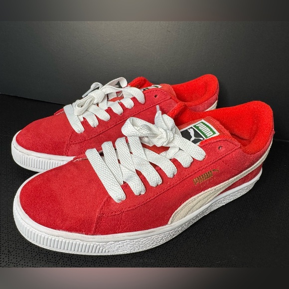 Puma Suede Jr. size 7y “high risk red”  LOOKS NEW - Picture 4 of 15